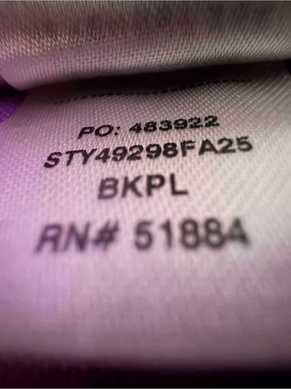 RARE Patagonia Black Hole in Purple 25L - Picture 9 of 10
